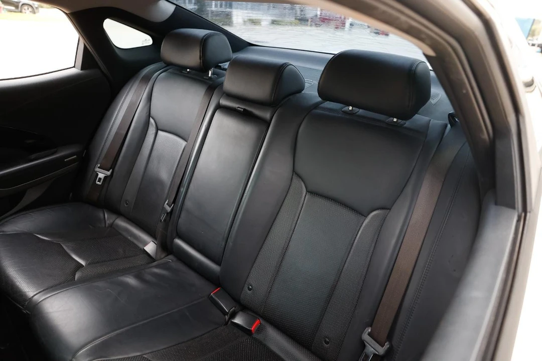 2014 Hyundai Azera - Image 8 of 21