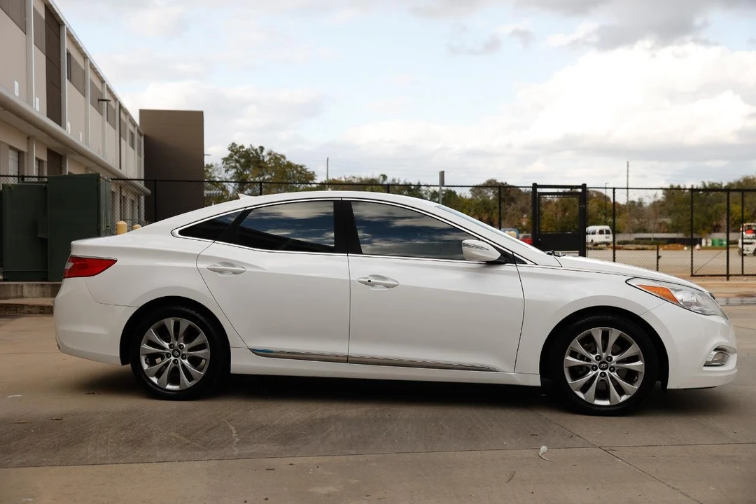 2014 Hyundai Azera - Image 13 of 21