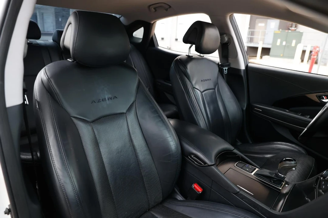 2014 Hyundai Azera - Image 18 of 21