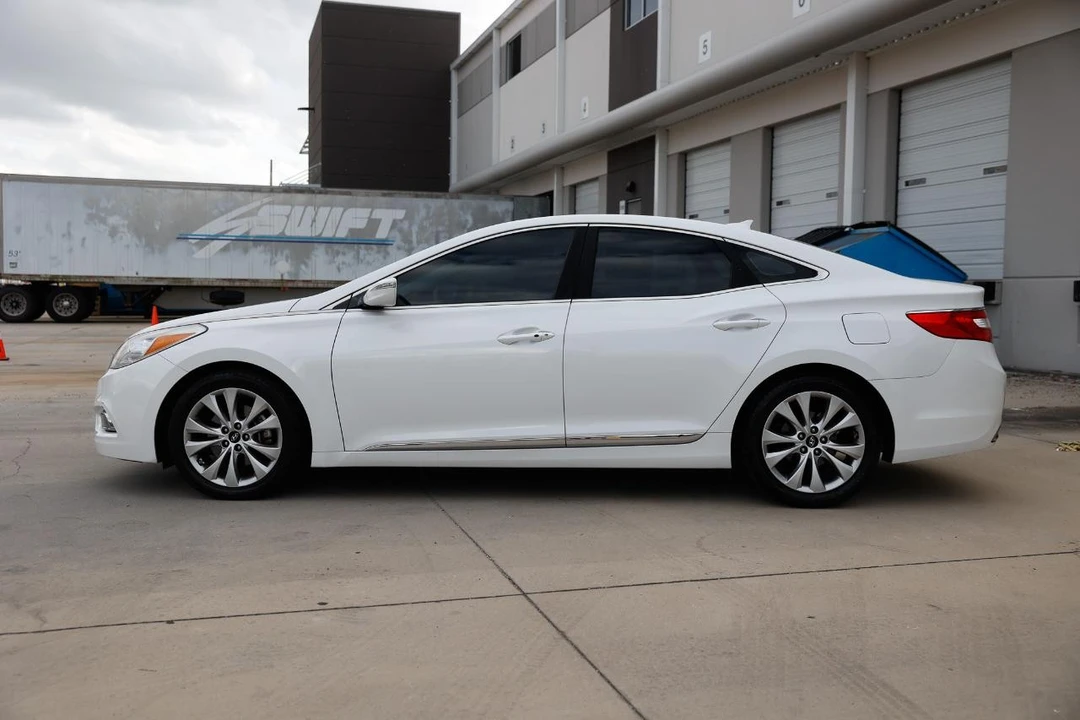 2014 Hyundai Azera - Image 3 of 21