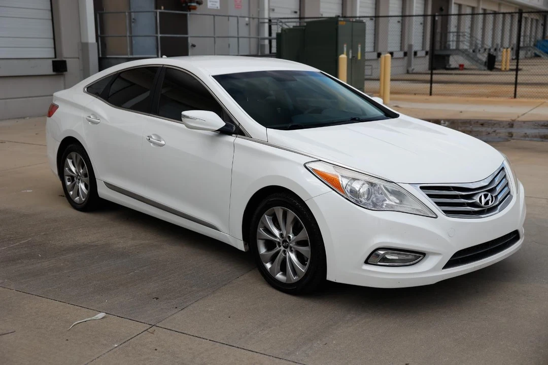2014 Hyundai Azera - Image 15 of 21
