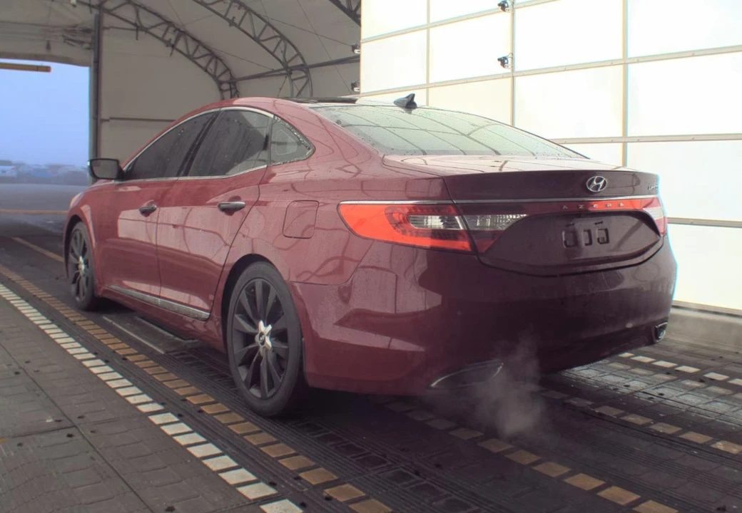 2014 Hyundai Azera - Image 8 of 12