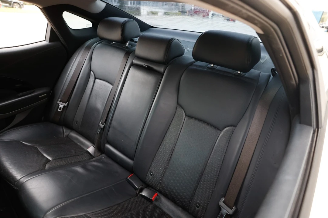 2014 Hyundai Azera - Image 8 of 12