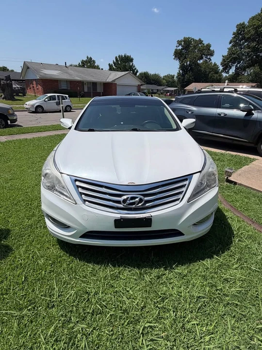 2014 Hyundai Azera - Image 11 of 13