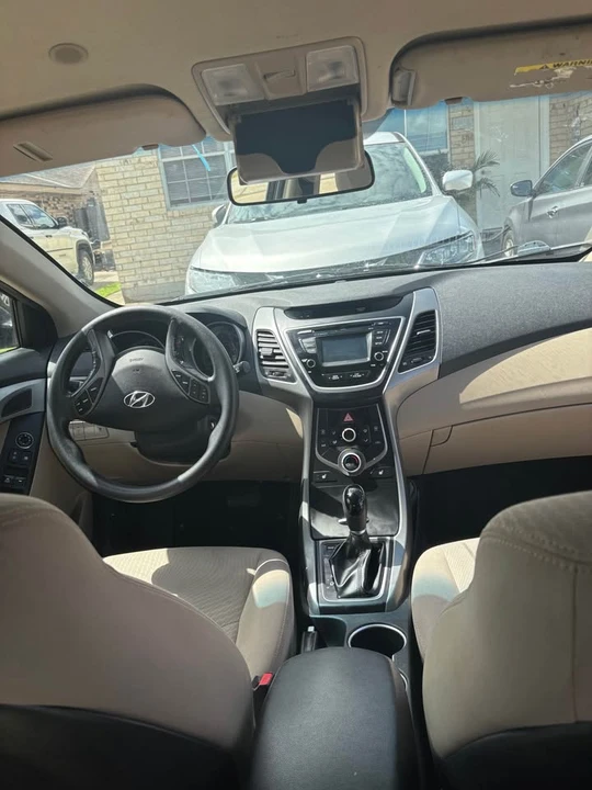 2014 Hyundai Elantra - Image 4 of 6