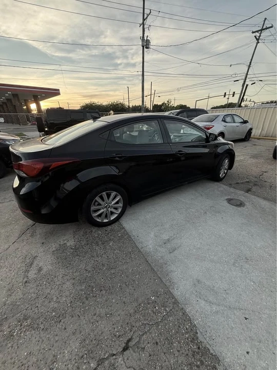 2014 Hyundai Elantra - Image 10 of 15