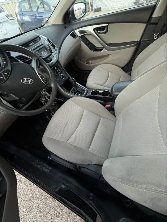 2014 Hyundai Elantra - Image 6 of 15