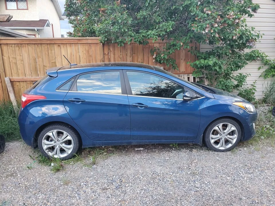 2014 Hyundai Elantra - Image 3 of 10