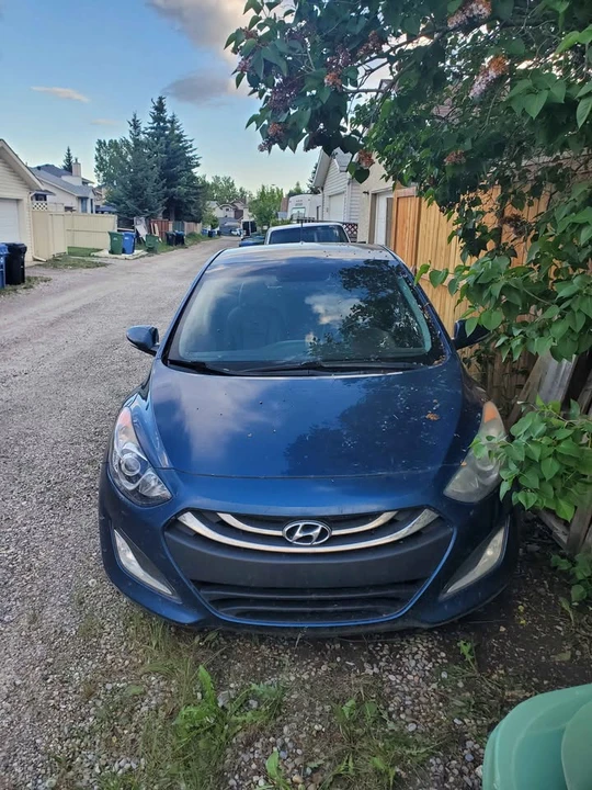 2014 Hyundai Elantra - Image 2 of 10