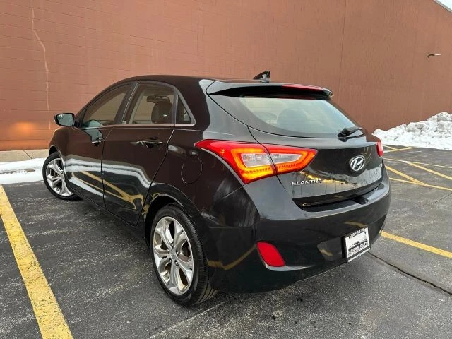 2014 Hyundai Elantra - Image 10 of 21