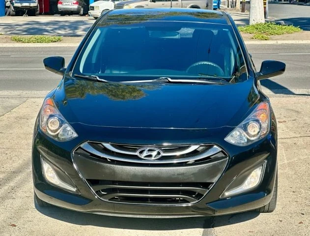 2014 Hyundai Elantra - Image 2 of 21