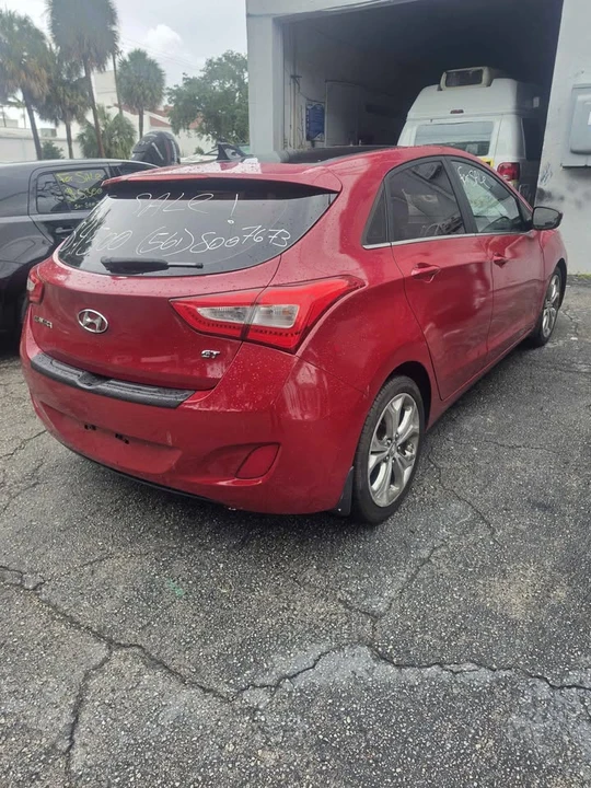 2014 Hyundai Elantra - Image 3 of 6