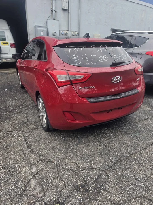 2014 Hyundai Elantra - Image 2 of 6