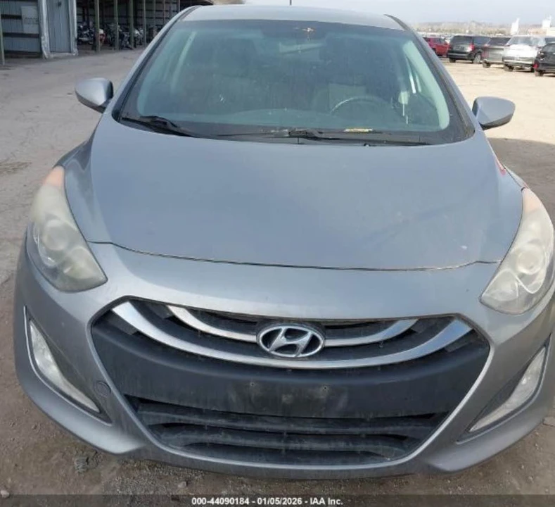 2014 Hyundai Elantra - Image 3 of 3