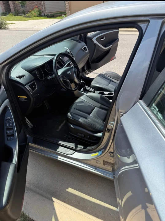 2014 Hyundai Elantra - Image 7 of 11