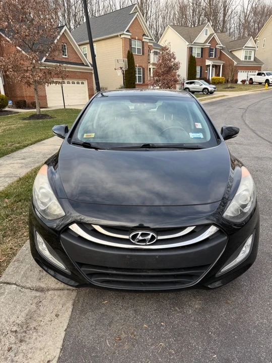 2014 Hyundai Elantra - Image 2 of 9