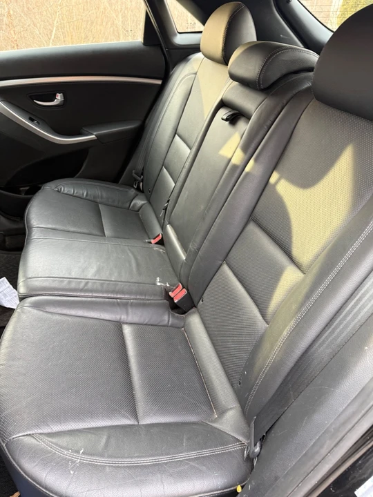 2014 Hyundai Elantra - Image 7 of 9