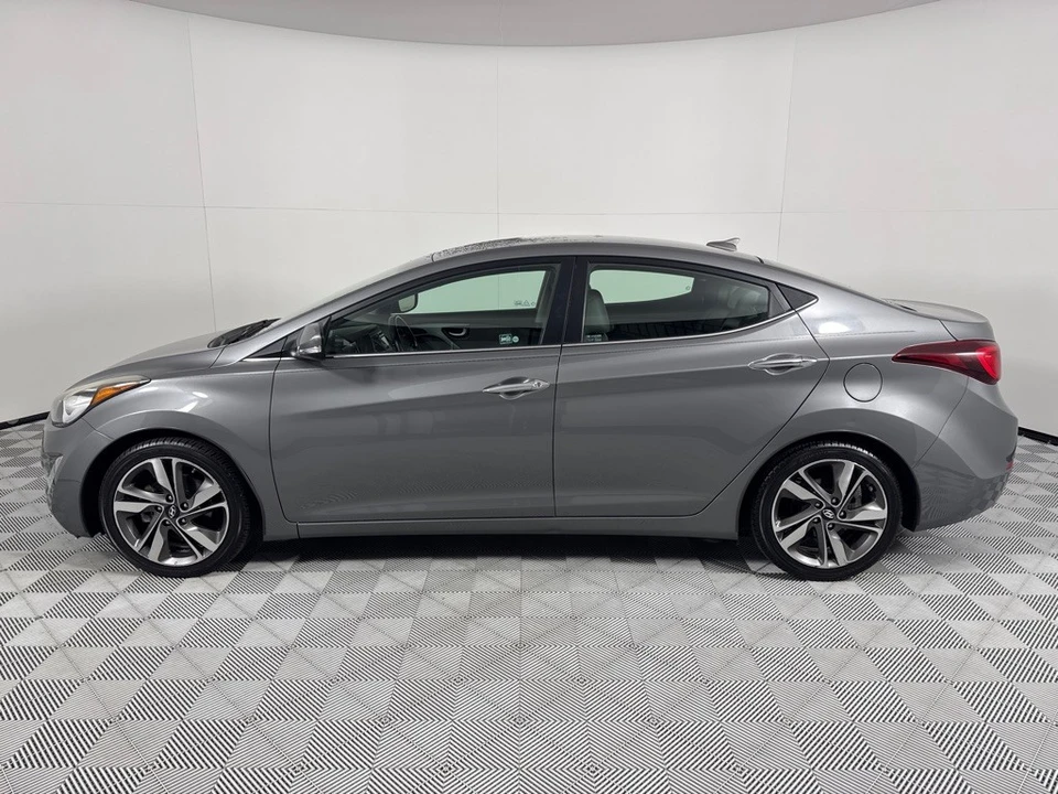 2014 Hyundai Elantra - Image 7 of 12