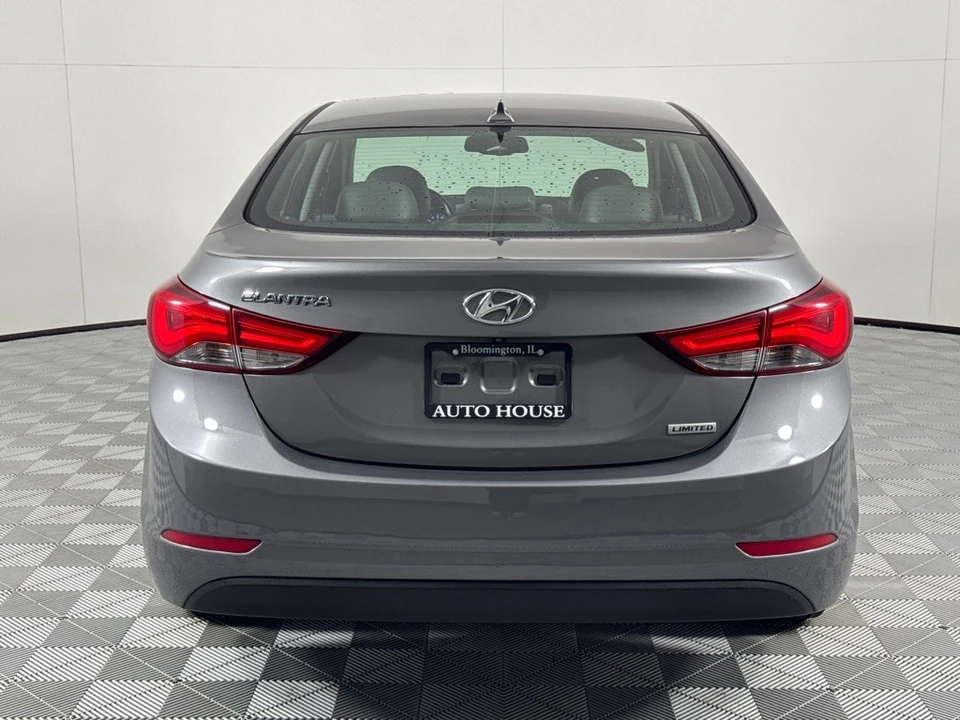 2014 Hyundai Elantra - Image 5 of 12