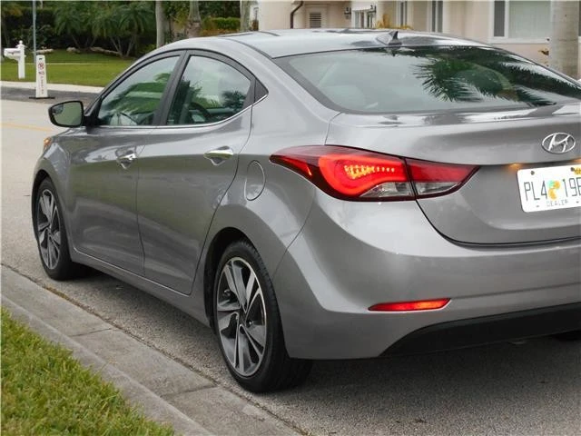 2014 Hyundai Elantra - Image 10 of 12