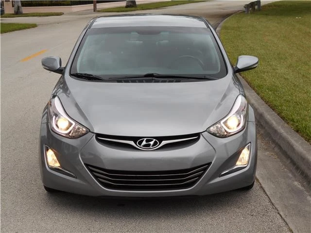 2014 Hyundai Elantra - Image 4 of 12