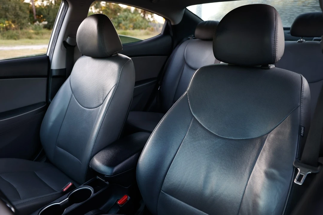 2014 Hyundai Elantra - Image 6 of 12