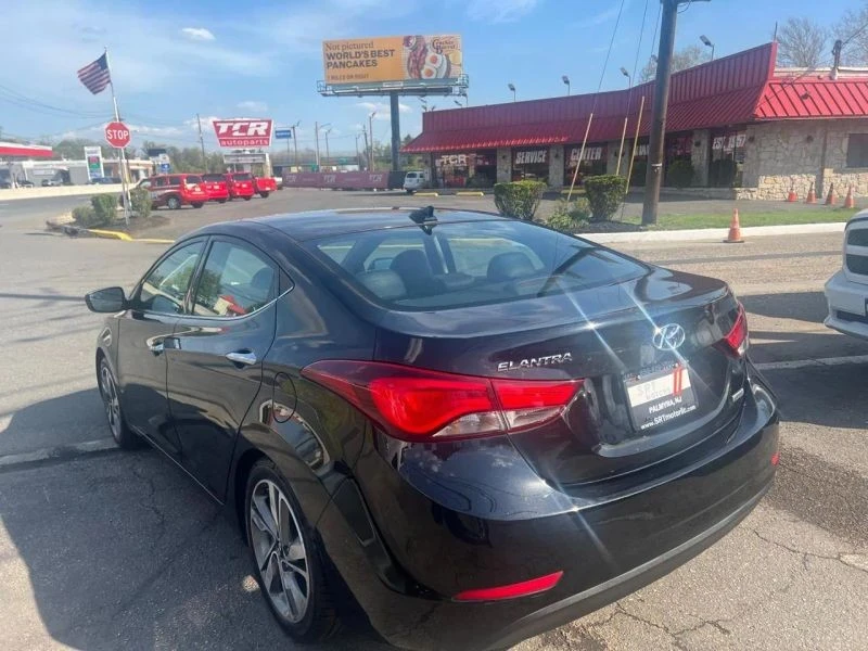 2014 Hyundai Elantra - Image 6 of 12