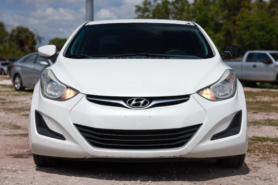 2014 Hyundai Elantra - Image 17 of 21