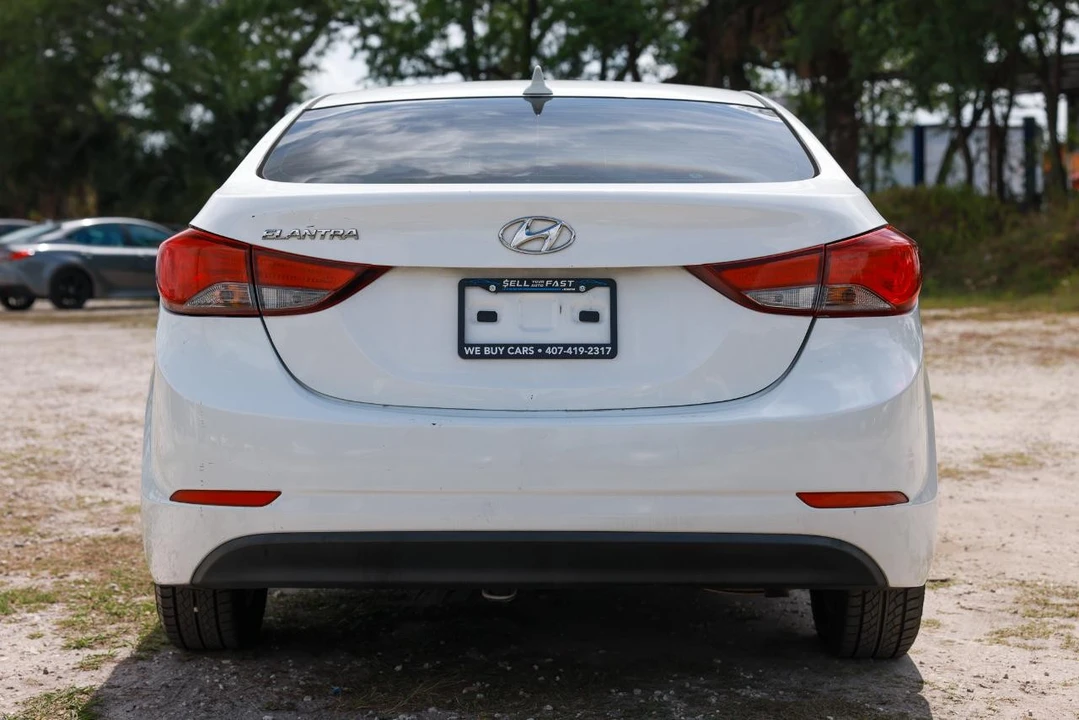 2014 Hyundai Elantra - Image 7 of 21
