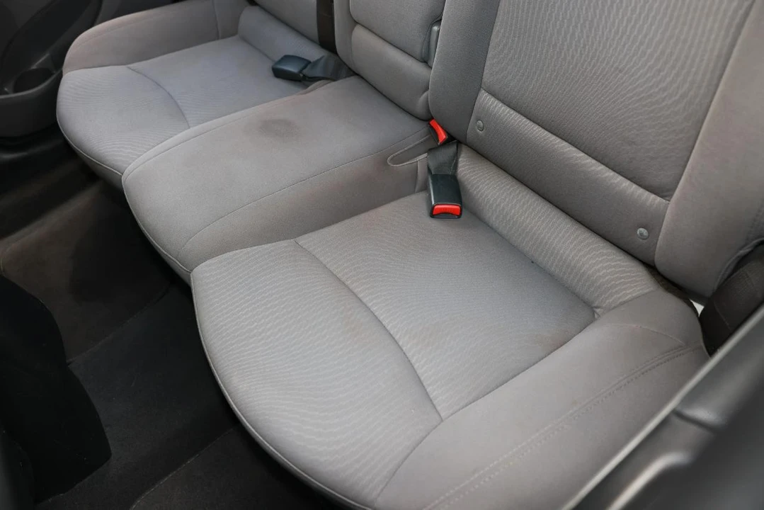 2014 Hyundai Elantra - Image 10 of 21