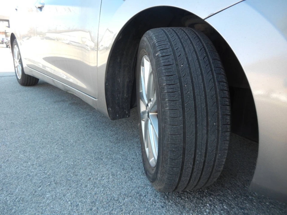 2014 Hyundai Elantra - Image 19 of 21