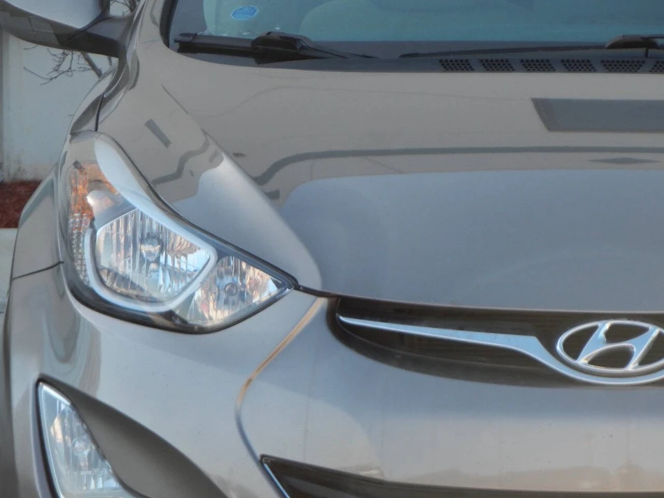 2014 Hyundai Elantra - Image 9 of 21