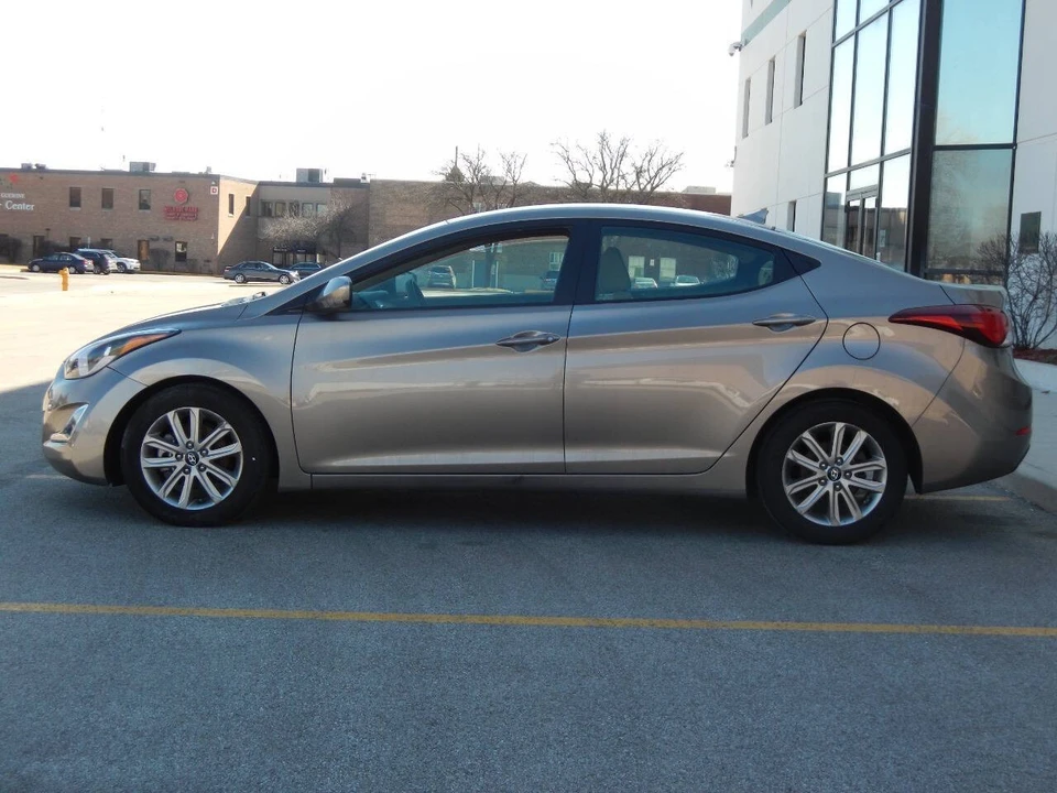 2014 Hyundai Elantra - Image 10 of 21