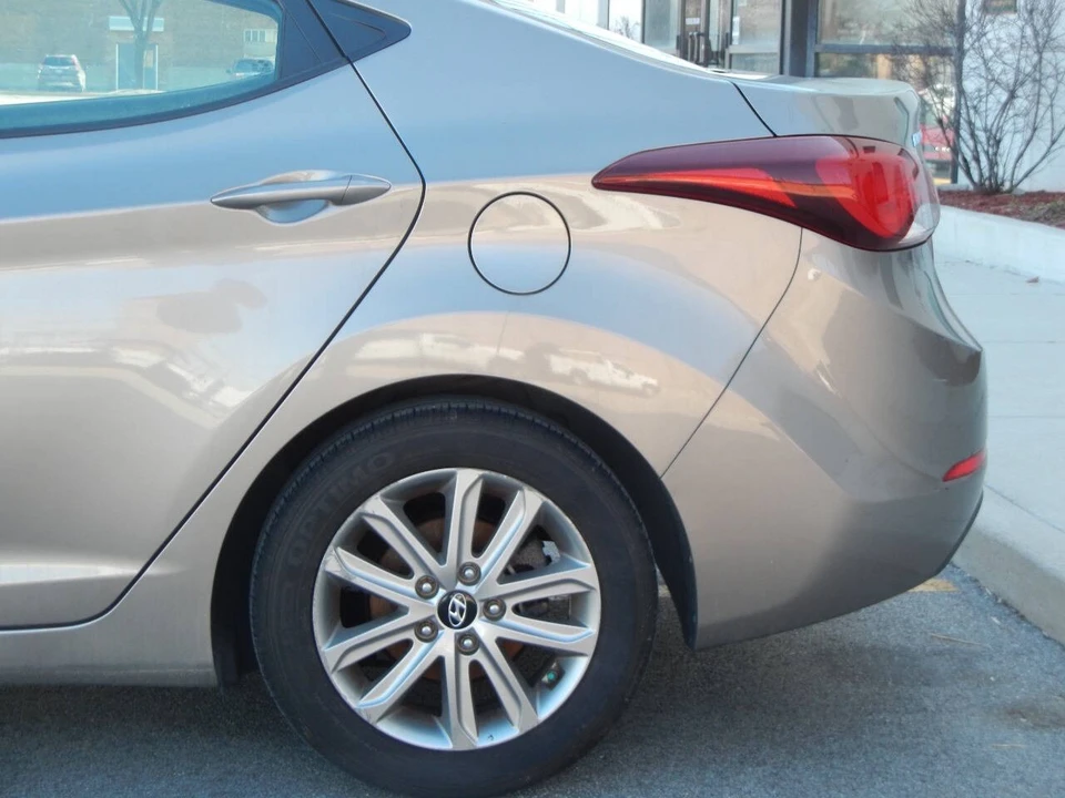 2014 Hyundai Elantra - Image 11 of 12