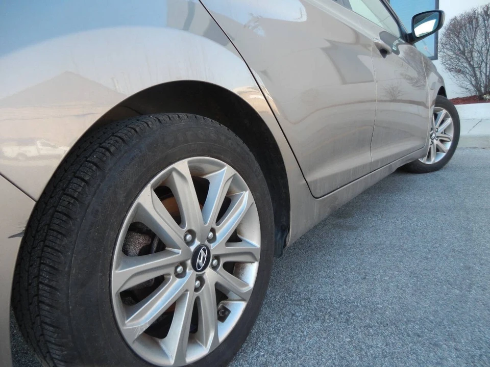 2014 Hyundai Elantra - Image 18 of 21