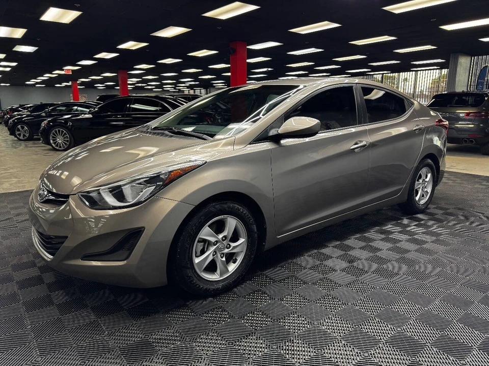 2014 Hyundai Elantra - Image 7 of 12