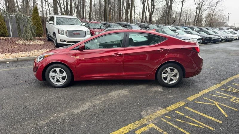 2014 Hyundai Elantra - Image 8 of 12
