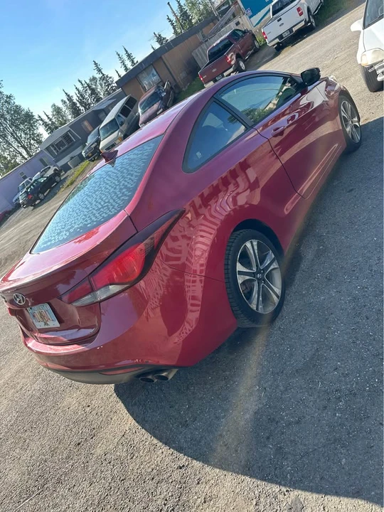 2014 Hyundai Elantra - Image 4 of 12