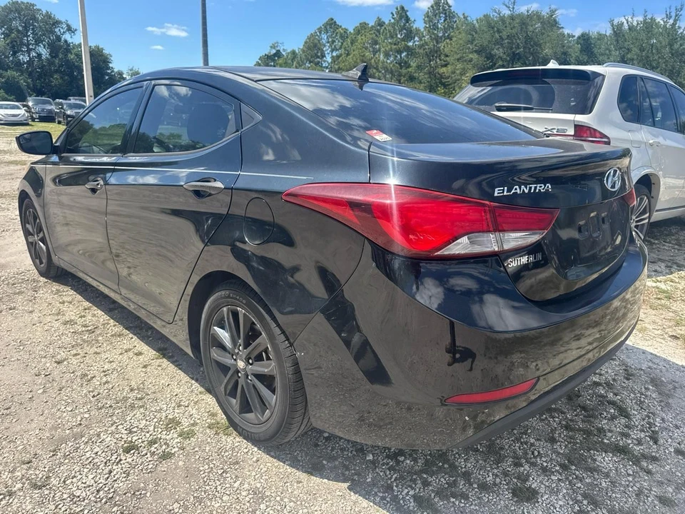 2014 Hyundai Elantra - Image 5 of 9