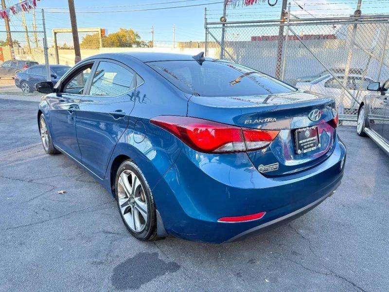 2014 Hyundai Elantra - Image 5 of 12