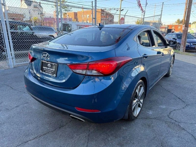 2014 Hyundai Elantra - Image 7 of 12