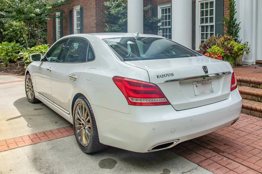 2014 Hyundai Equus - Image 4 of 31