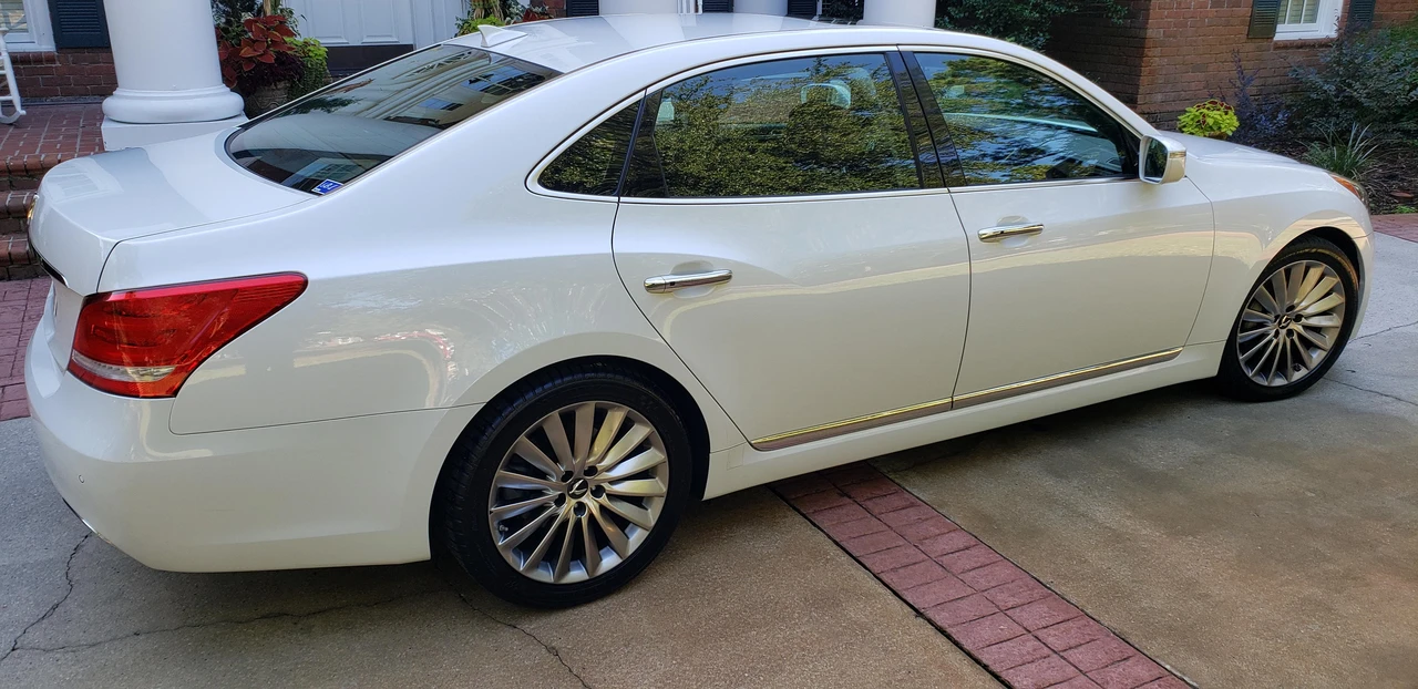 2014 Hyundai Equus - Image 18 of 31