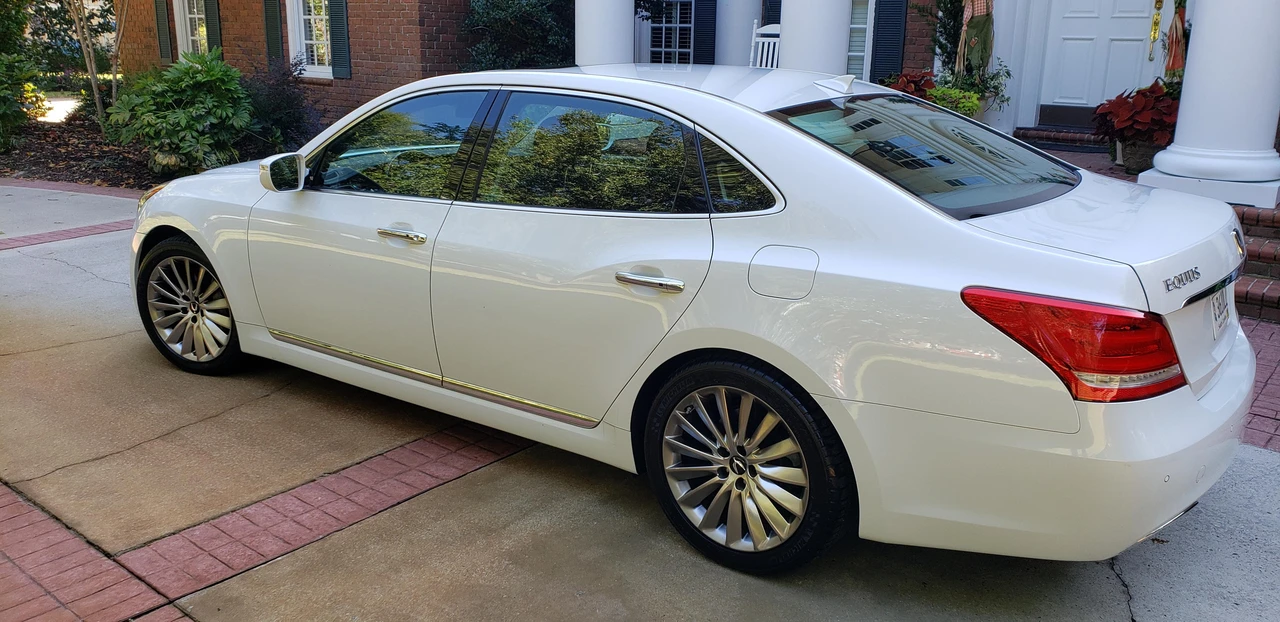 2014 Hyundai Equus - Image 12 of 31