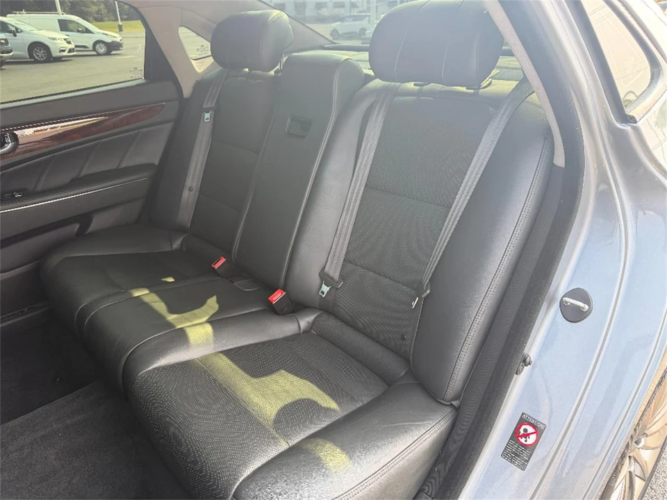 2014 Hyundai Equus - Image 21 of 31