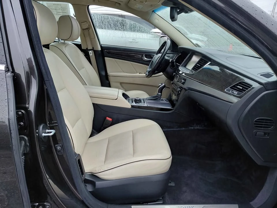 2014 Hyundai Equus - Image 12 of 17