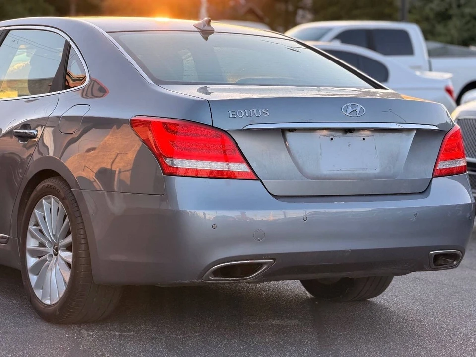 2014 Hyundai Equus - Image 15 of 21