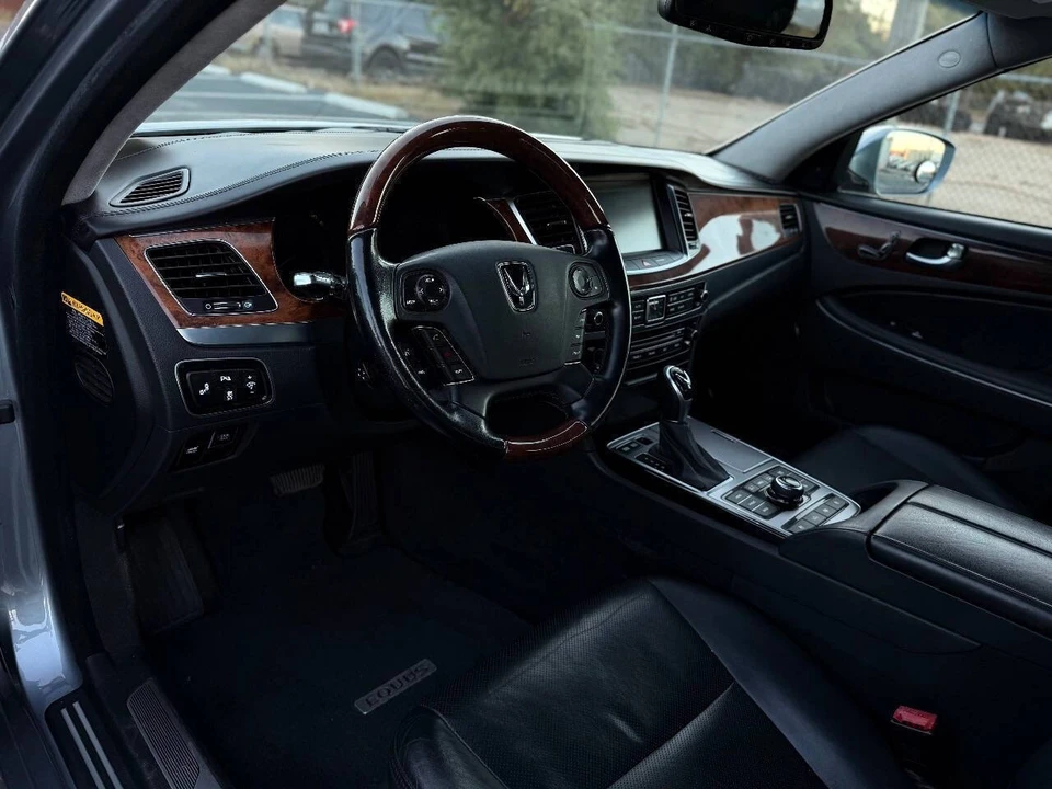 2014 Hyundai Equus - Image 16 of 21