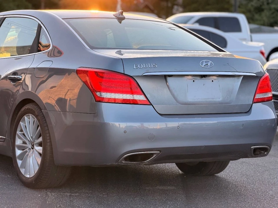 2014 Hyundai Equus - Image 15 of 21