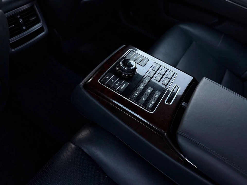 2014 Hyundai Equus - Image 17 of 21